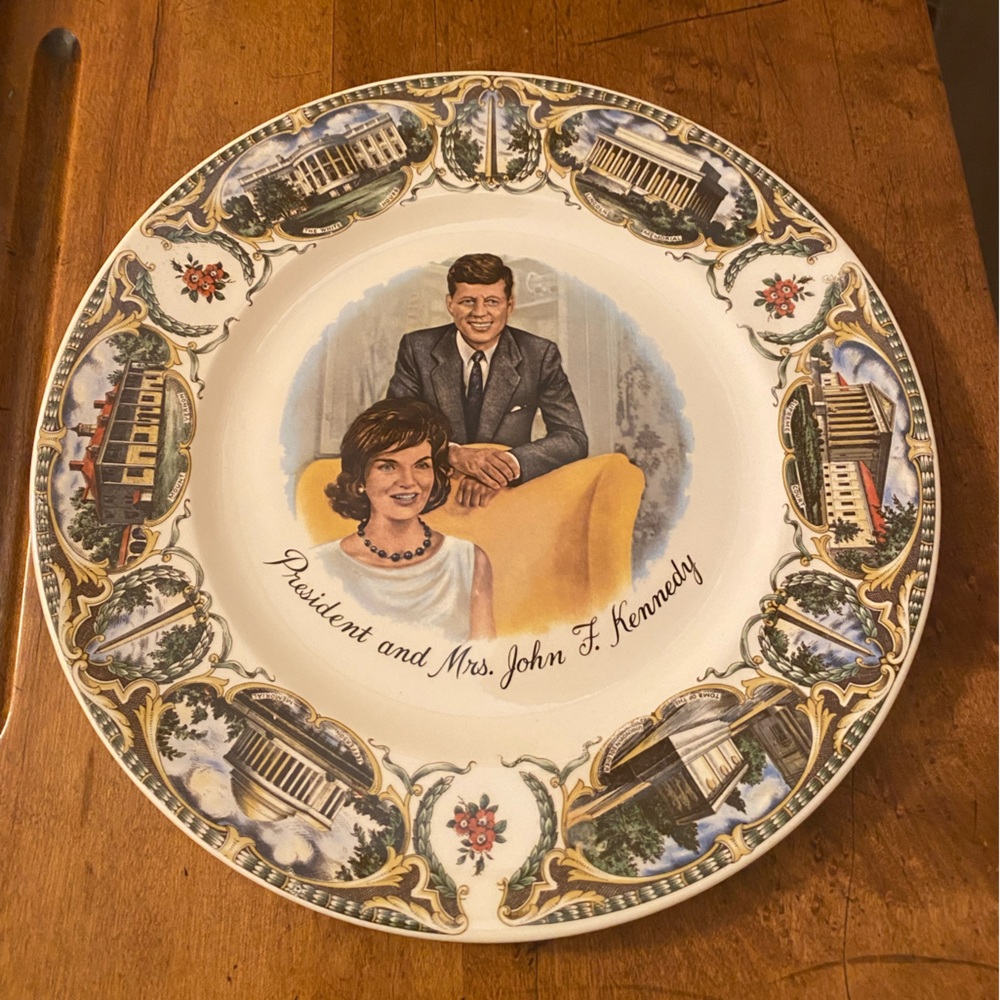 Vtg John F Kennedy & Jacqueline Presidential Commemorative Plate Capsco 1961